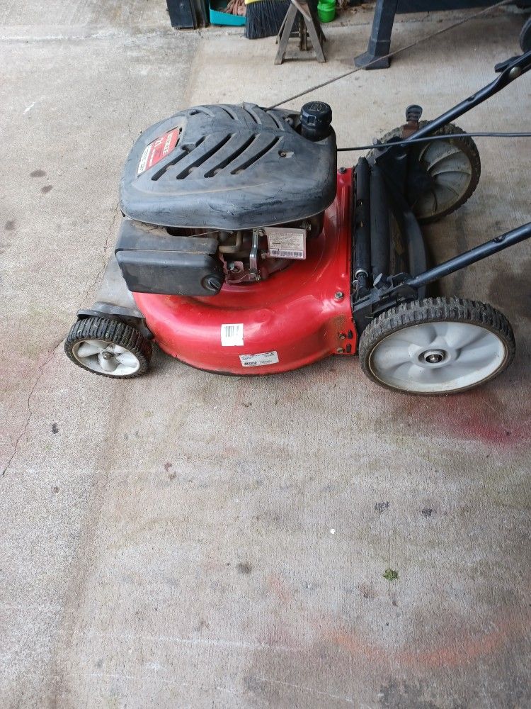 Huskee Big Wheel Push Mower Great Condition