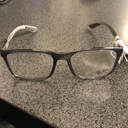 Ray-Ban