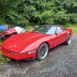 Corvette 1985 $1250 Or best OFFER