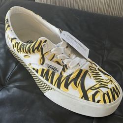 Giant Promotional Van Family Sneaker 