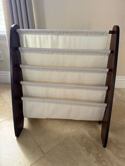 Kids bookshelf