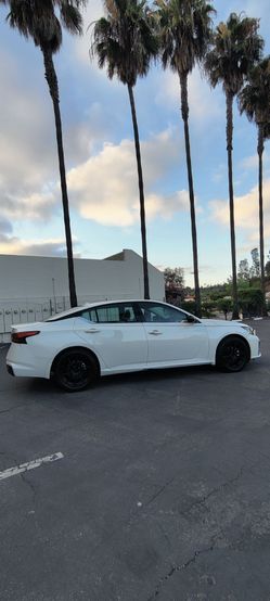 2023 Nissan Altima Sr