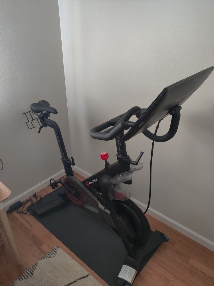 Peloton Bike