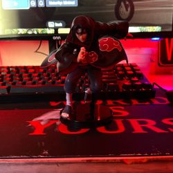 Itachi Figure