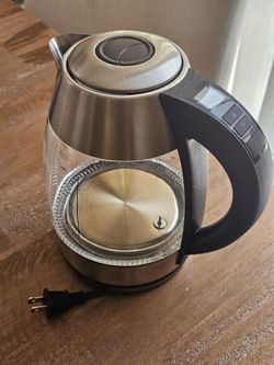 Chefman Electric Tea Kettle  – Stainless Steel