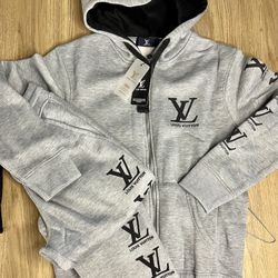 LV SWEATSUIT