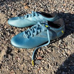 Messi Adidas Soccer Shoes Size 10.5 And Nike Soccer Ball!