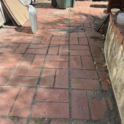 Free Bricks pick up only