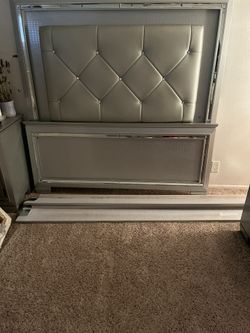 Queen Bed Frame With 2 Night Stands