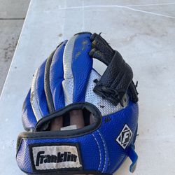 Franklin RTP 2000 Tee Ball Glove