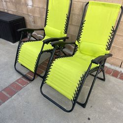 Lounge Chairs 