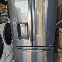 LG French Door Refrigerator 