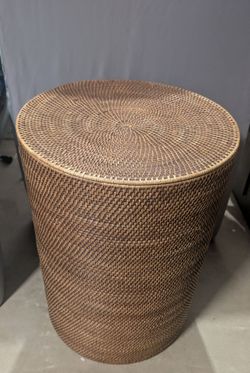VTG Woven Ratton Cylindrical Laundry Hamper / Storage