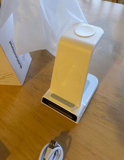Samsung multifunctional Charging Station 