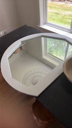Big mirror to sit on dresser
