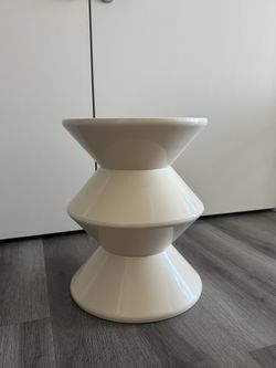 Trendy Modern Chair Stool Decor Nightstand