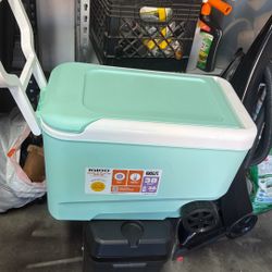 Igloo Wheelie 38 Quarts Cooler