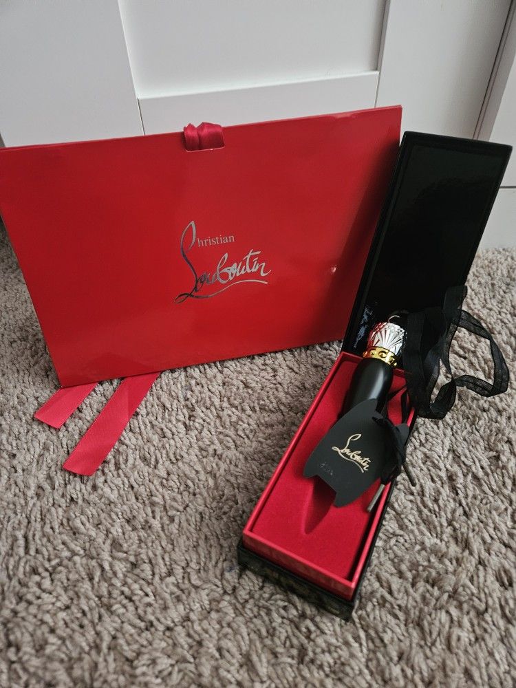Labial Christian Louboutin NEW