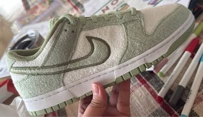 nike dunk low honey dew