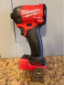 Milwaukee fue impact  TOOL ONLY
