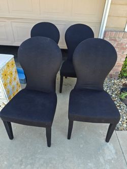 4 Black Dinning Table Chairs