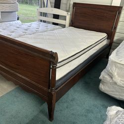 8” Twin Size Spring Mattress & Boxspring W/ Wood Frame