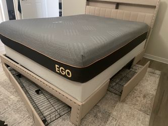 Queen Bed