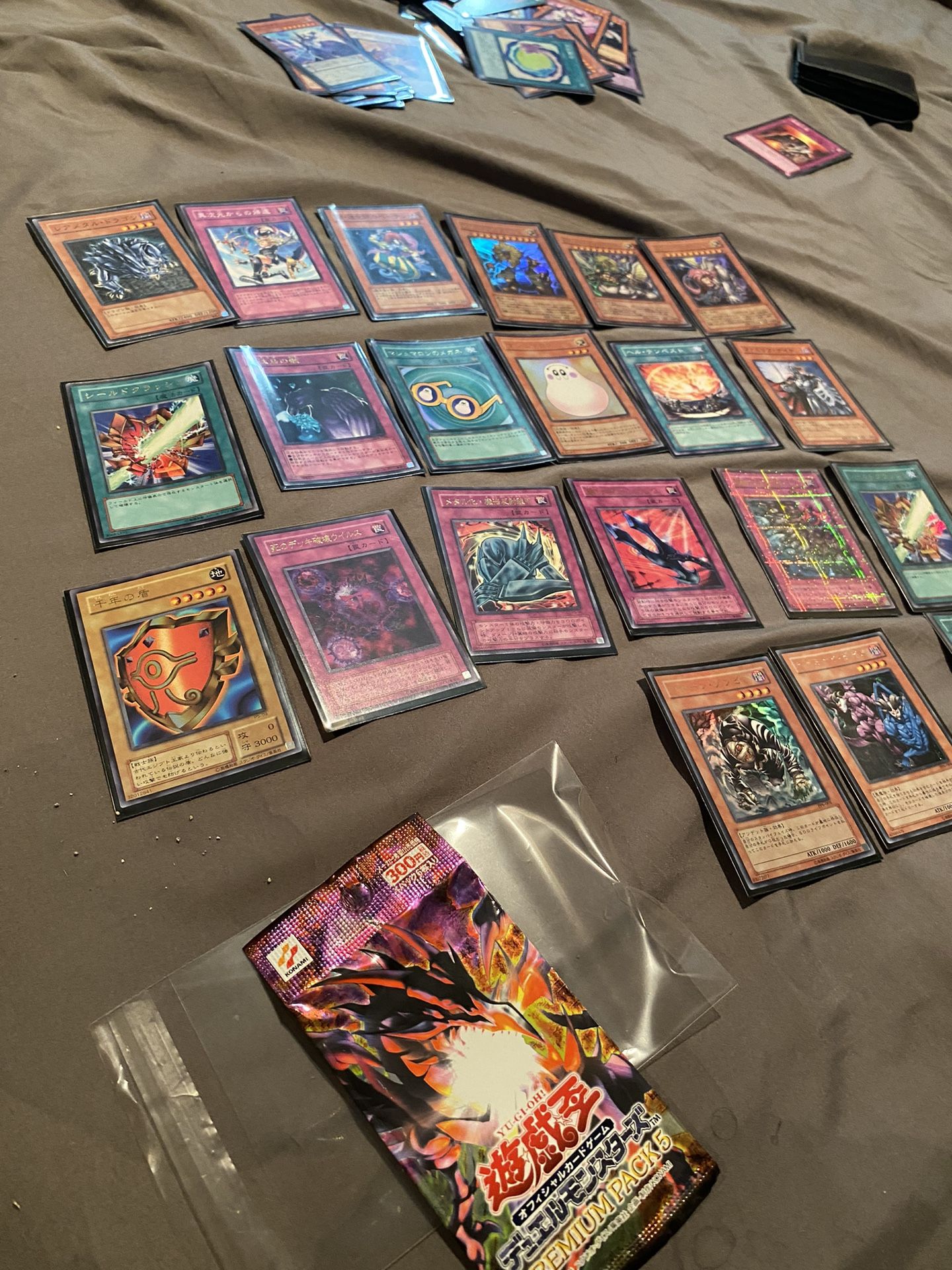 Yu-gi-oh Premium Pack Lot (Japanese)