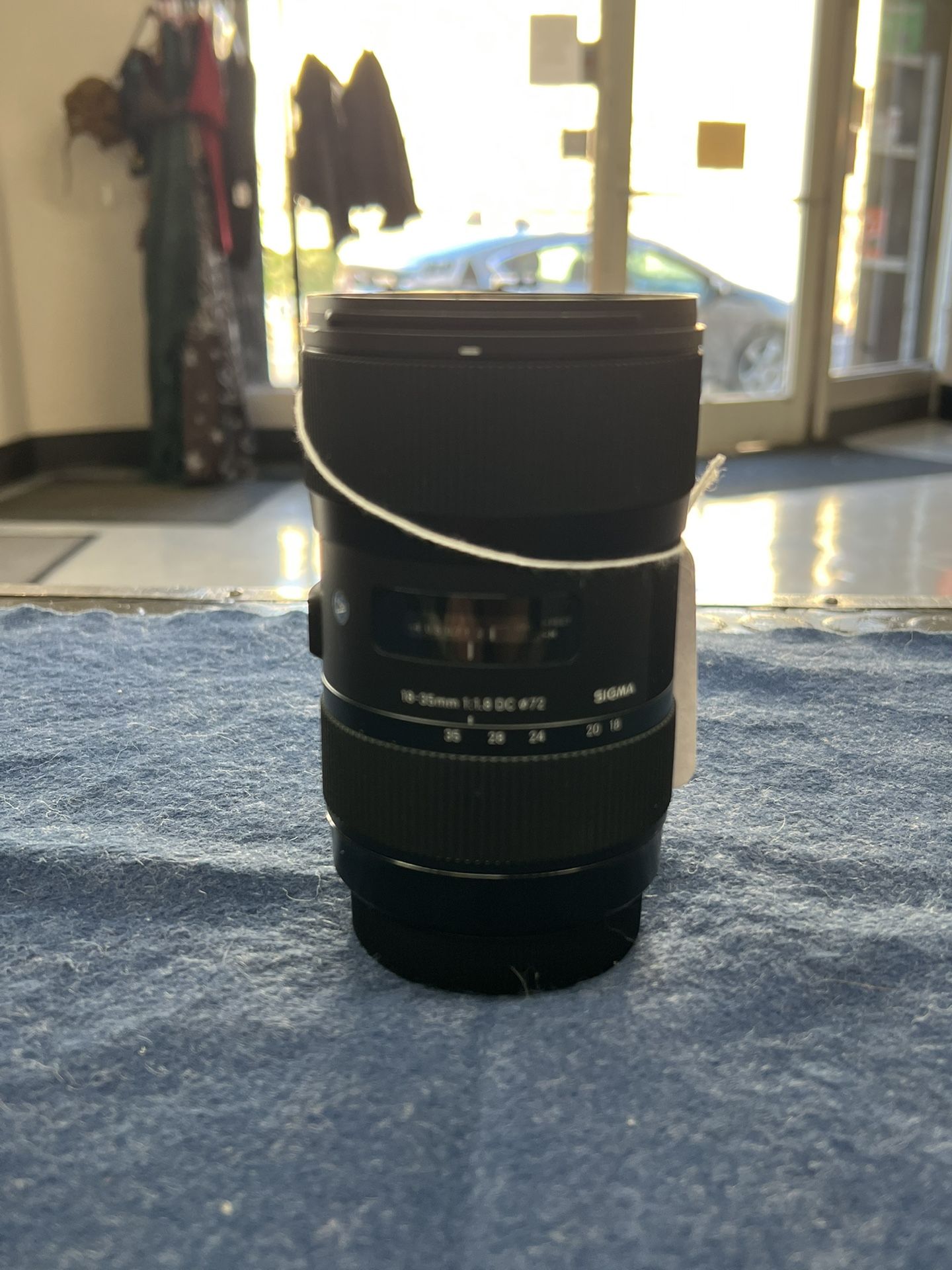 Sigma 18-35mm F/1.8 DC