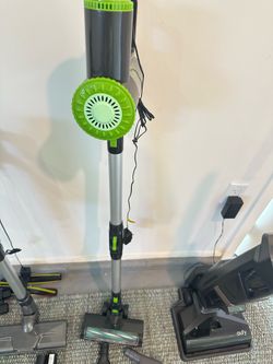 Cordless vacuum