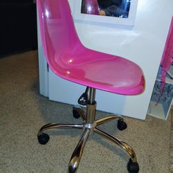 Swivel Office Chair in Hot Pink