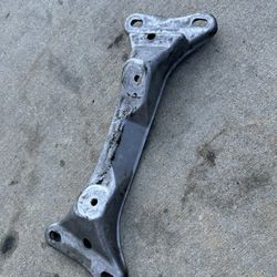 BMW E46 5 Speed Manual Transmission Crossmember Getrag or ZF5