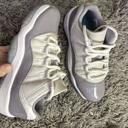 Jordan 11 Retro Low Cement 