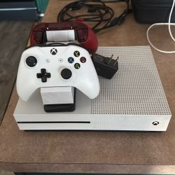 Xbox 2013 With Two Controller 