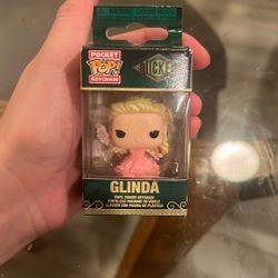 Glinda Pop Pocket Keychain 