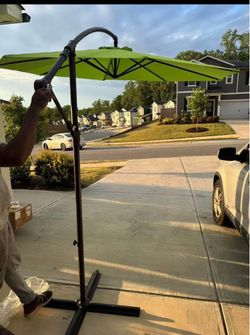 🌿 10FT Large Patio Umbrella – Brand New