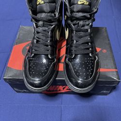 Jordan 1 Retro High OG Black Metallic Gold 2020  Size 12