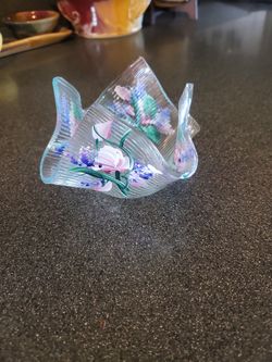 Hankerchief vase.