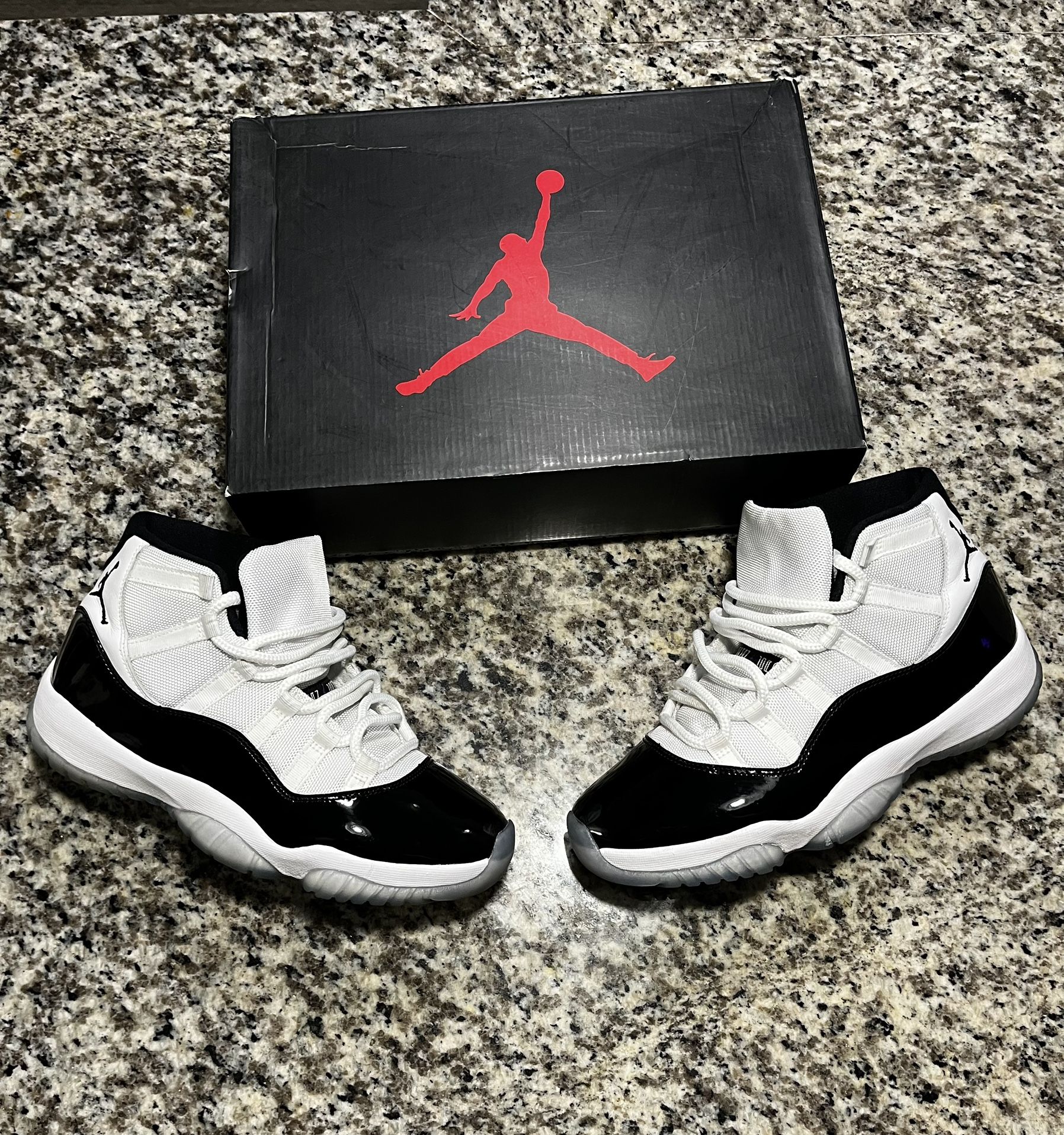 Air Jordan 11 Concord