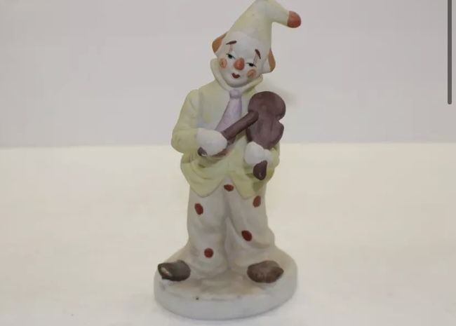 Vintage Clown with Violin Ceramic Statue Figurine 7" tall