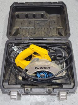 DeWalt Corded Circular Saw