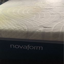 Free Queen Mattress, Box Spring, Frame, Sheets