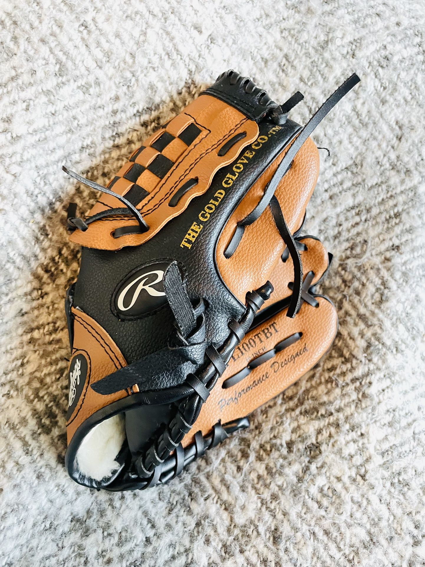 New Rawlings 10inch Player Series Glove 