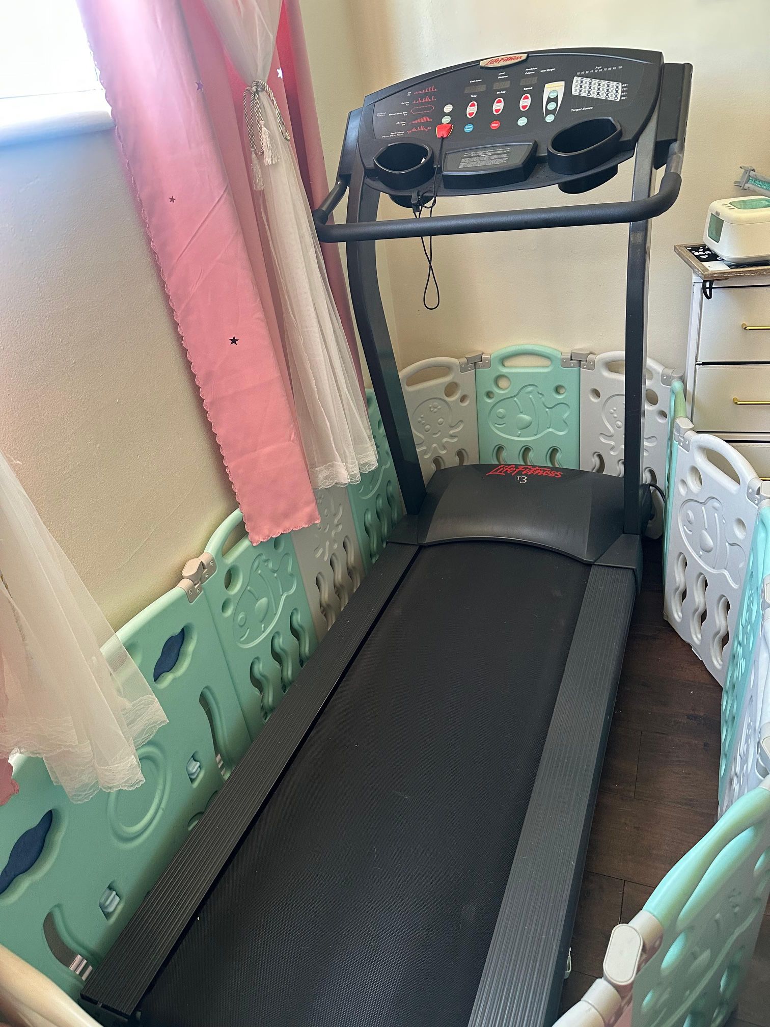 Life Fitness Treadmill