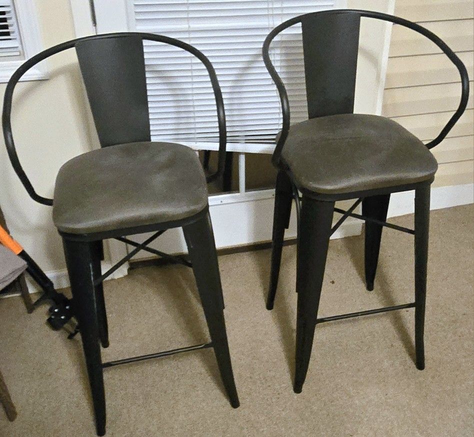 BAR STOOLS