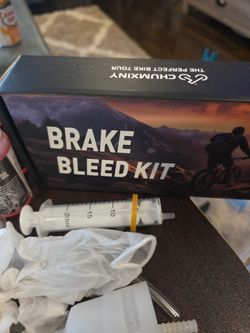 Brakes bleed kit