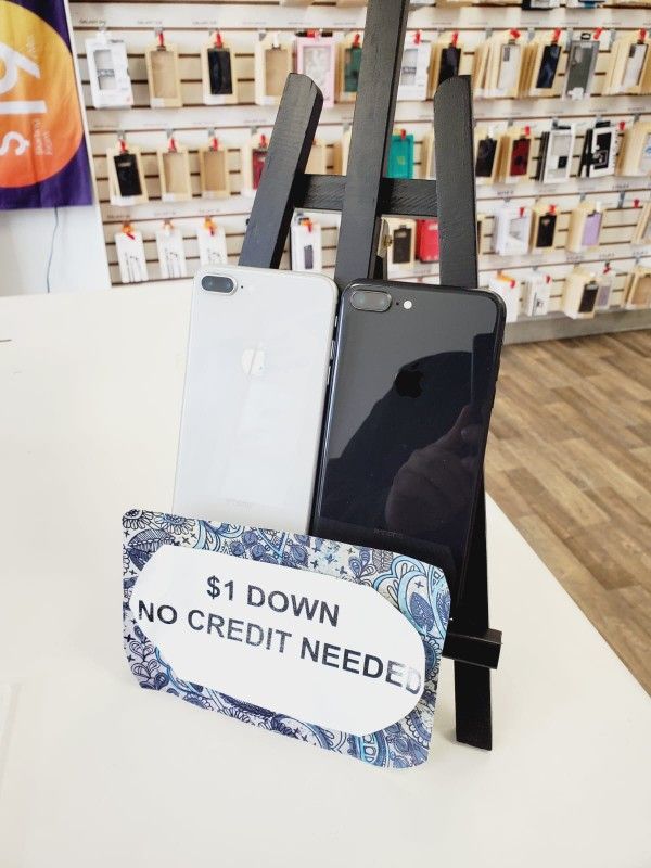 Apple iPhone 8 Plus 📱 – Compatible with All Carriers! Get Yours Today!