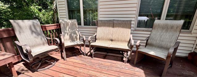 4 pc outdoor living set