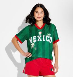 Rare Target 2026 World Cup Mexico Floral Soccer Jersey Zoe&Liv Retro style small