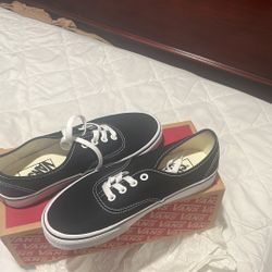 Vans Shoes Men Size 5.5 Women Size 7.0 New Never 